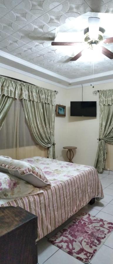 Alexander B&B Alajuela Ngoại thất bức ảnh