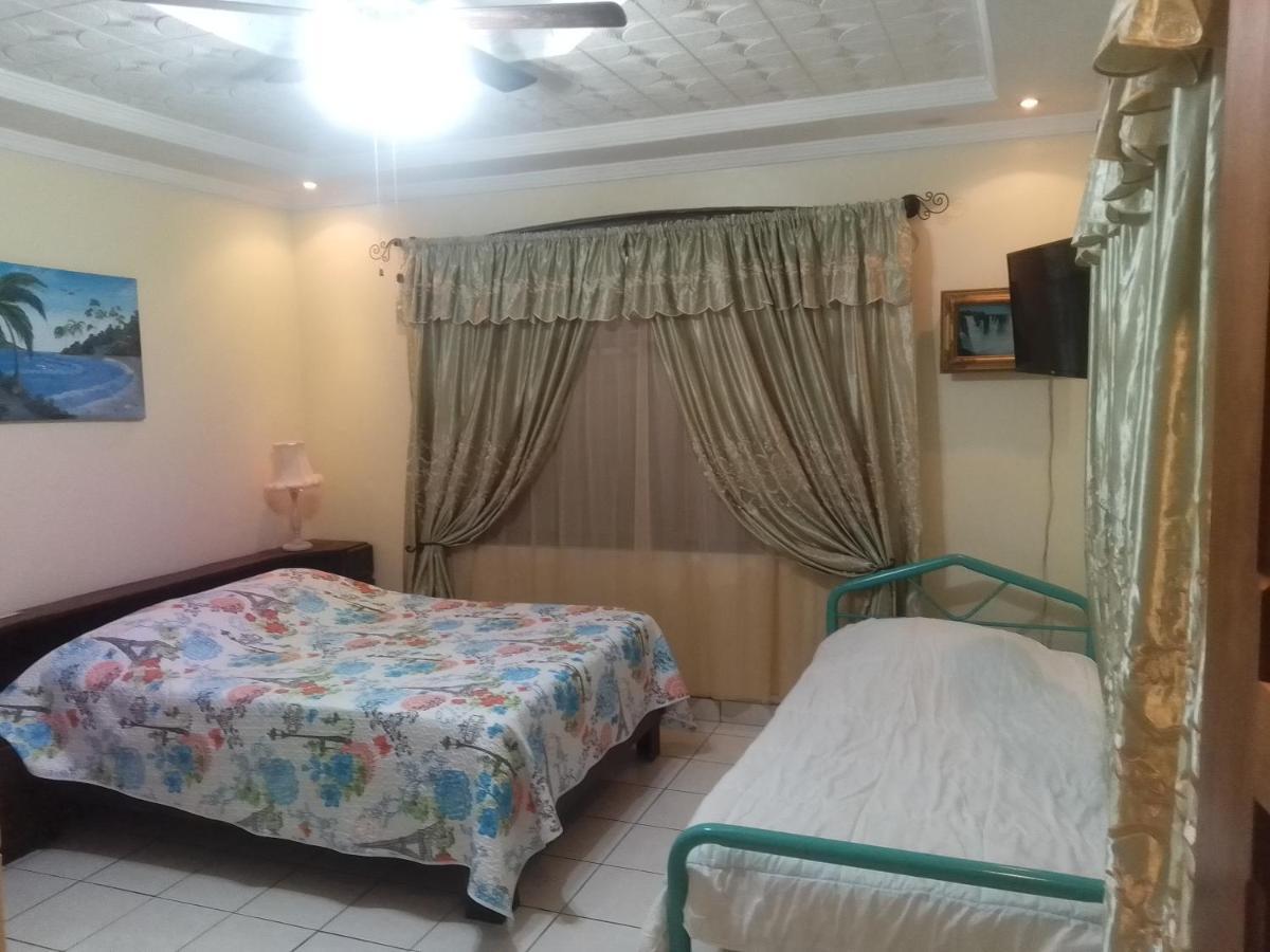 Alexander B&B Alajuela Ngoại thất bức ảnh